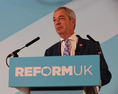 Badenoch criticises Farage over refusal to apologise for alleged racist remarks