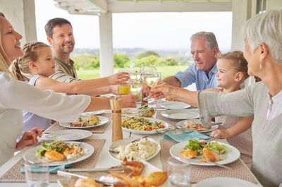 7 Sunday Dinner Traditions That Have Completely Vanished