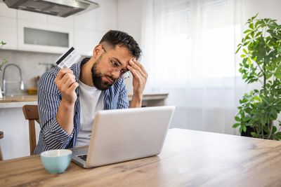 New online fraud checker tool launched after 800,000 people fall victim to scammers