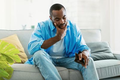 8 Things You Should Never Keep in Your Wallet (Identity Theft Risks)