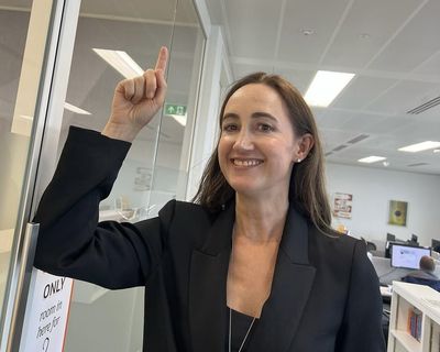 Quick Facts about Sophie Kinsella: Career, Family, Net Worth and Her Battle Against Brain Cancer