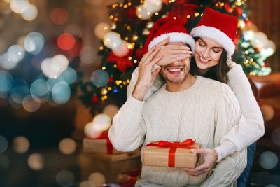 10 Holiday Routines That Strengthen A Relationship Without Trying