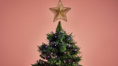 Are smart string lights worth it? I've tested sets from Philips Hue and Nanoleaf to find out