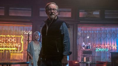 The First Tease For Steven Spielberg's Sci-Fi Movie Is Way Creepier Than I Expected