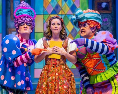 Cinderella review – you shall go to the beach with this breezy seaside panto