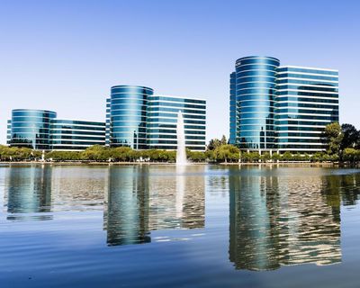 Disappointing Oracle results knock $80bn off value amid AI bubble fears