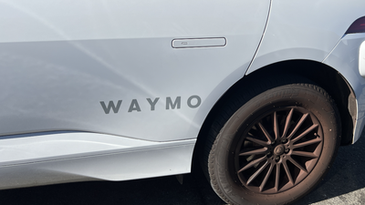 Woman’s mid-drive scream sets off alarms in a Waymo, then the robotaxi detects unusual activity and phones the police