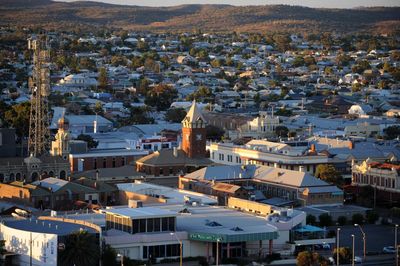 NSW Health resists lower blood lead guidelines for children in Broken Hill, documents reveal