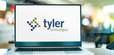 How Is Tyler Technologies’ Stock Performance Compared to Other Software Stocks?