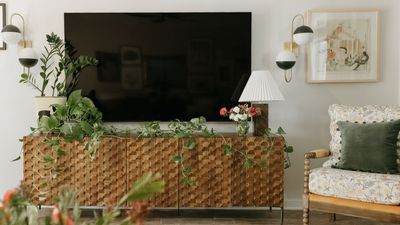 How to Highlight Your Soundbar in a Small Space – Interior Designers Reveal How to Turn Yours Into a Surprising Design Moment In Your Home