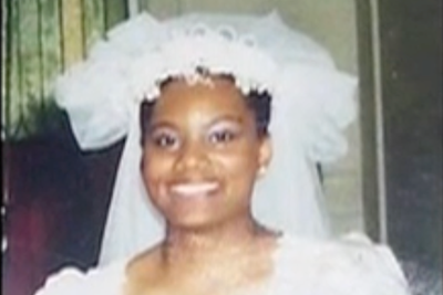 Engaged woman scrambling to find wedding dress after she accidentally donated it to charity