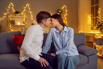 Holiday Expectations Make Some Couples Closer Than Ever