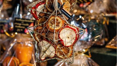 Homemade Potpourri Is the Secret to Long-Lasting Holiday Scent – These Are the 5 Best Fragrant Plants to Use, and You Can Forage Them Right From Your Yard