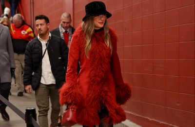 Taylor Swift turns to Stevie Nicks for advice