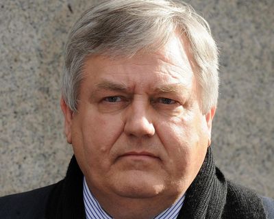 Key whistleblower contradicts part of phone hacking case against Daily Mail