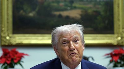 ‘Delete, delete, delete!’: Trump says he ‘loves’ something at rally, but Fox News captioner types the wrong word that has everyone cringing