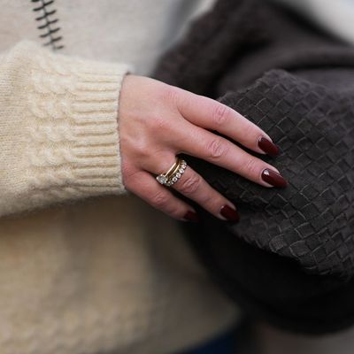 Every Chic New Yorker I Know Keeps These 6 Winter Nail Polish Colors on Rotation
