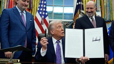 Donald Trump signs executive order to block US states enforcing their own AI regulations