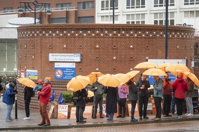 Streeting warns strikes could collapse flu-hit NHS