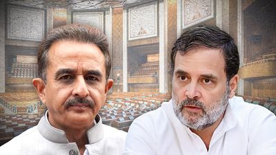 Govt declares Delhi has had the lowest AQI in 8 years. Rahul Gandhi urges for a debate on pollution