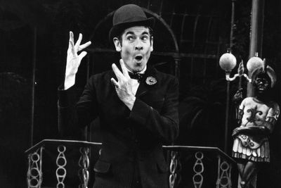 Veteran comedian dies months before 100th birthday