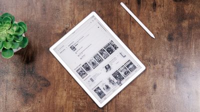 I just tested the new Kindle Scribe — and it’s now my go-to Kindle