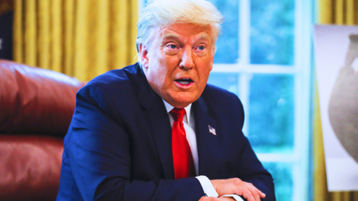 Trump replaced a beloved park image with his own face — critics call it “pathetic” as lawsuit hits immediately