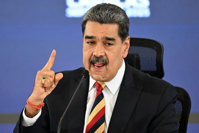 Maduro Accuses U.S. of 'Kidnapping' Crew After Military Seizure of Oil Tanker by U.S.
