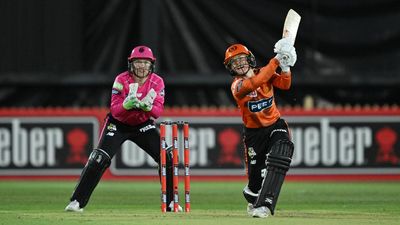 Negotiator Mack a big deal in Perth WBBL final bid
