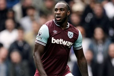 Michail Antonio nears football return after breaking his leg in car crash