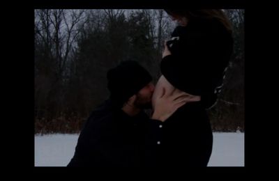 Hailee Steinfeld pregnant