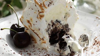 These Prep-Ahead and Bake-from-Frozen Treats Look so Professional – for the Most Decadent Christmas Day Dessert