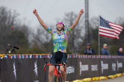 US Cyclocross Nationals: Kira Mullins powers away on final lap to win women junior 17-18 title