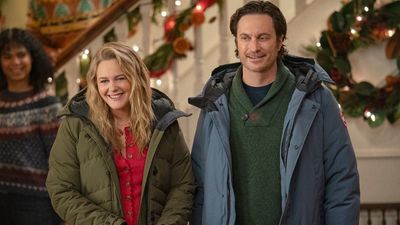 I Watched A Merry Little Ex-Mas As Someone Who Went Through A Divorce Over The Holidays, And I Feel Catfished