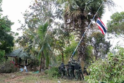 Cambodia continues attacks on Thailand as curfew expanded