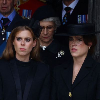Princess Eugenie and Princess Beatrice Are "Struggling" and "Under Pressure" Regarding a Royal Family "Dilemma"