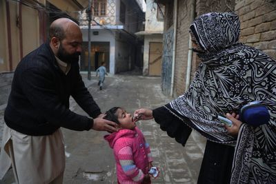 Pakistan begins last anti-polio vaccination drive of the year after surge in new cases