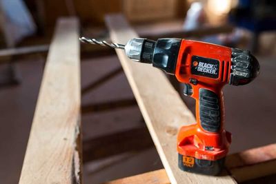 Is Stanley Black & Decker Stock Underperforming the Nasdaq?