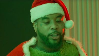 Tubi's Christmas Movie The Grinch That Stole B*tches Had Me Laughing Just From Memes And Tiktok Clips, And Then I Watched It