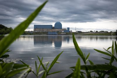 DOE using its own land to help pair AI centers, nuclear reactors - Roll Call