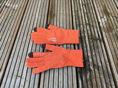 Q36.5 Winter Rain Gloves Review: Impressive waterproofing for knitted gloves