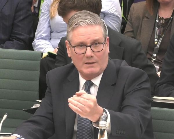 Any Russia-Ukraine deal is doomed without security guarantees, says Starmer