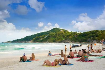 Five foreigners arrested on Phangan during crackdown