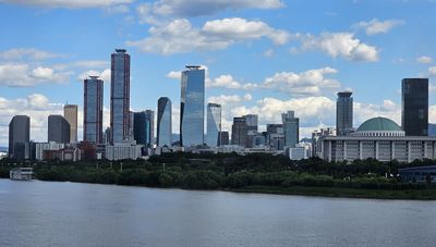 5 Numbers That Explain The UK–South Korea Trade Deal — From £2B At Risk To £400M In Services