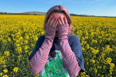 Maisie Williams Goes Skinny Dipping as She Speaks Candidly About Anxiety