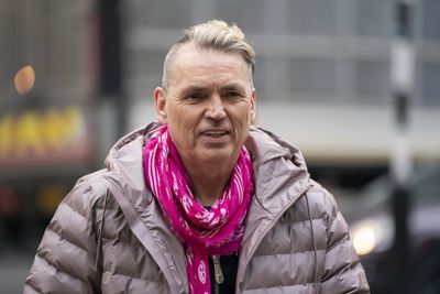 Minister urges Labour donor Dale Vince to apologise for Bondi attack social media post