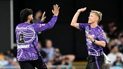 Hurricanes open title defence with tight Sydney win