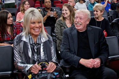 Phil and Penny Knight's donation tops the Chronicle of Philanthropy's list of 2025's biggest gifts