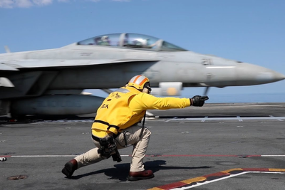 Palantir Stock Update: Tech Giant Lands Massive Navy Deal, Igniting Another Debate About Red-Hot Shares