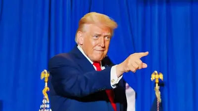 Donald Trump doesn’t know the difference between an ‘arch’ and an ‘arc,’ but he’s sure it will ‘blow everyone.’